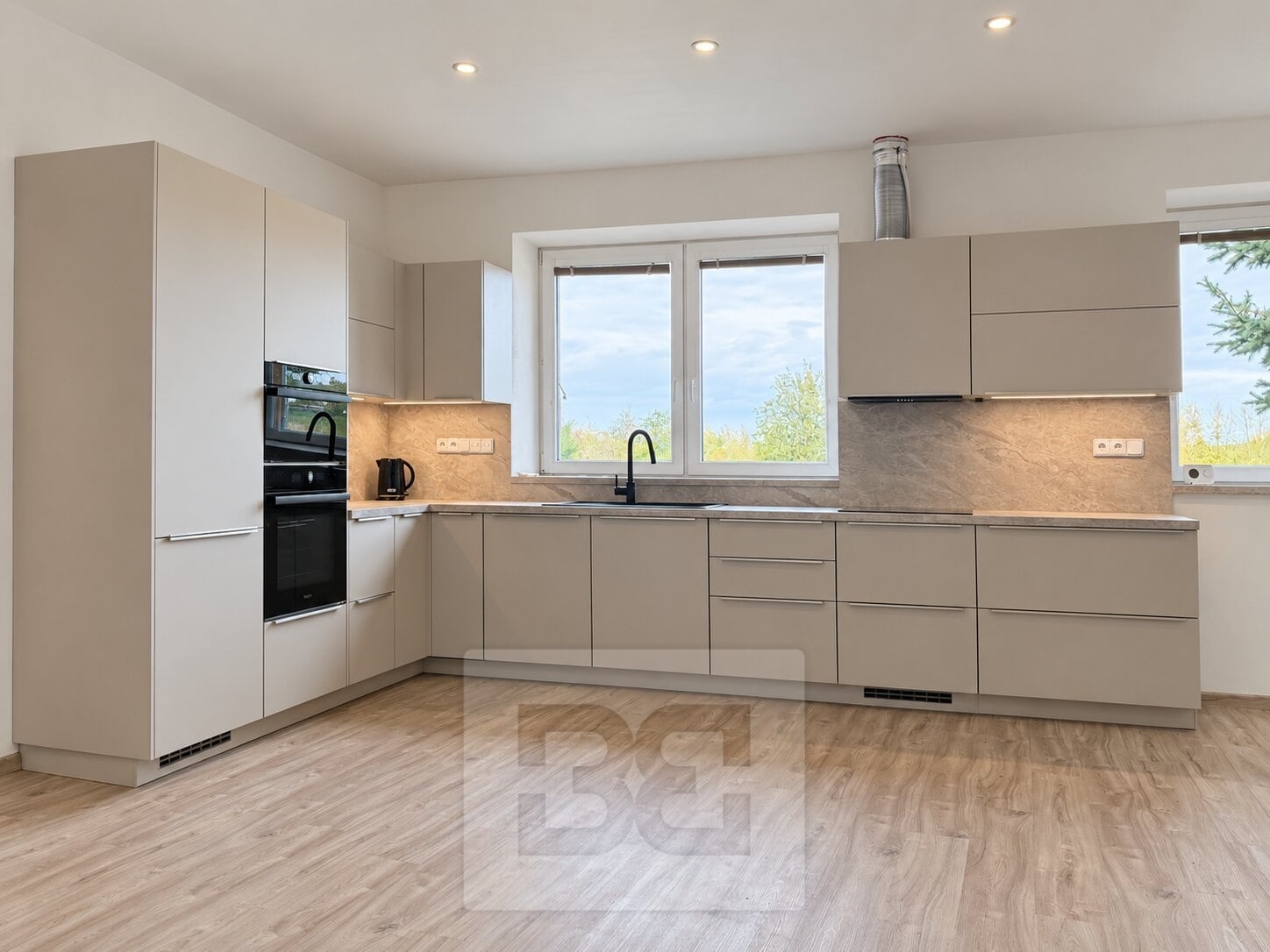 Pronájem rodinného domu 130 m², Dolní Dunajovice