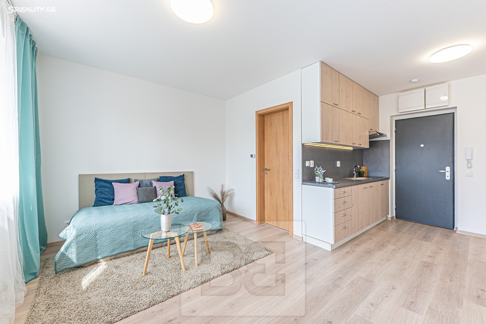 Pronájem bytu 1+kk 25 m², Hradec Králové - Kukleny