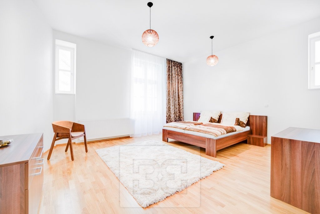 Apartmán 3+1 na ulici Biskupská