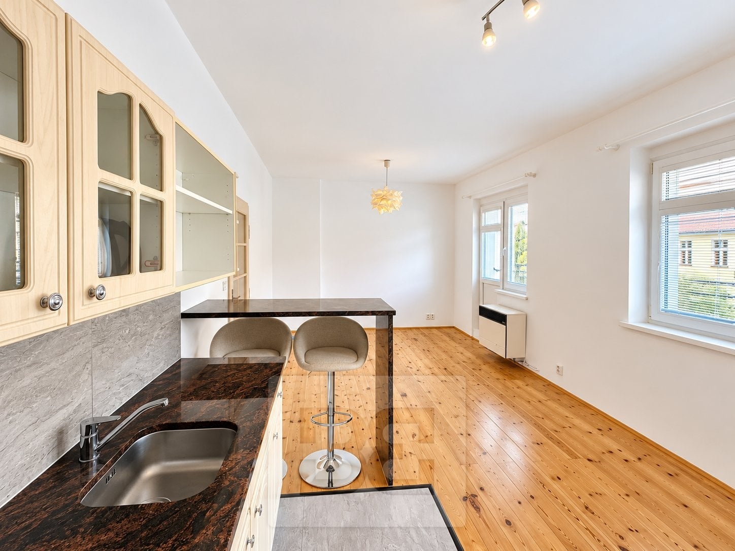 Rent flats 1+KT 44 m², Praha - Nusle