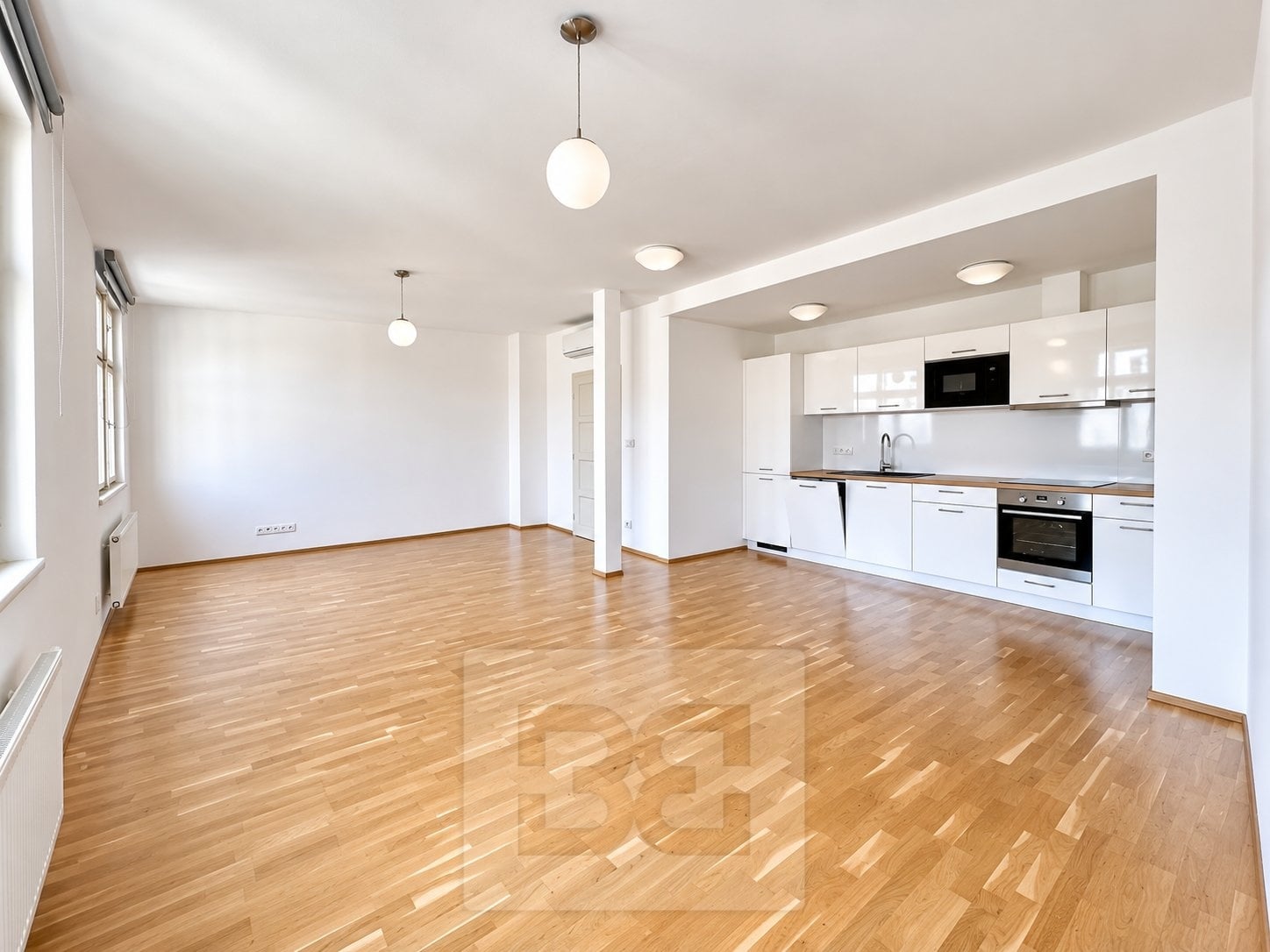 Pronájem bytu 2+kk 72 m², Praha - Nové Město