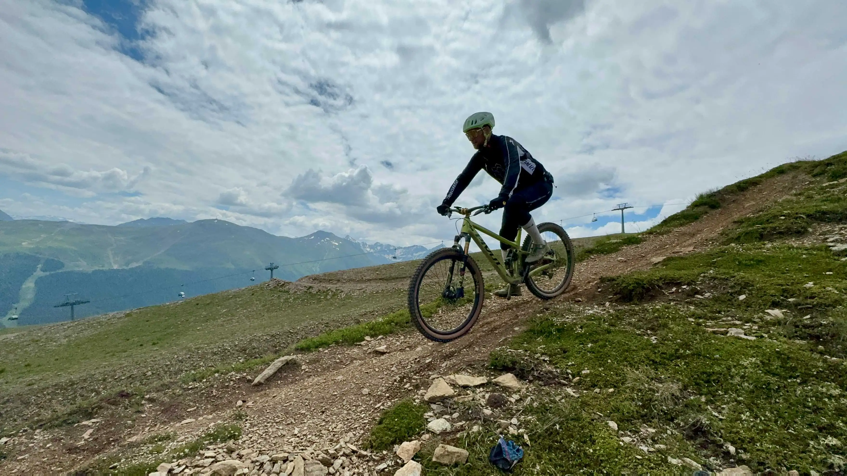 Robert Poppl - realitní makléř Praha.webp