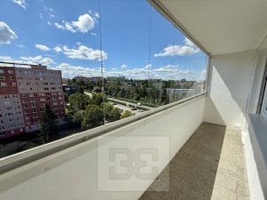 Bright 2BED in Prague 4, street Barnolákova