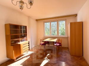 Pronájem prostorného, slunného a plně vybaveného bytu 3+1 86 m², Karlovy Vary - Rybáře