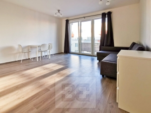 Nice studio flat with balcony