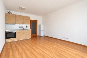 Prodej bytu 1+kk 31 m² s terasou 25 m², Praha - Zličín