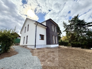 Family house in Louňovice