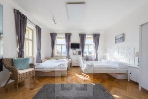 Pronájem bytu 1+kk, 47 m² - Praha - Malá Strana