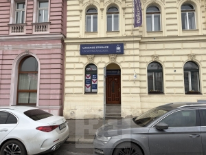 Commercial premises on the ground floor of a beautiful building in Prague 1 - Tesnov
