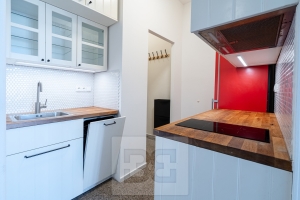 Pronájem bytu 2+1 50 m², Praha - Nusle