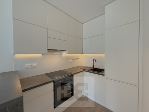 Pronájem bytu 2+kk 47 m² s parkováním a sklepem, Praha - Hlubočepy