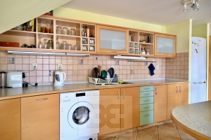 Sublease of duplex apartment 4 + kk in Kr. Pole, beautiful apartment, park view