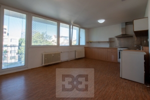 Prostorný byt 2+kk s balkonem v klidné lokalitě u metra Budějovická a Pankrác 2+kk, 58 m² - Praha - Michle
