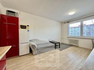 Pronájem byty 2+kk, 36 m² - Zlín