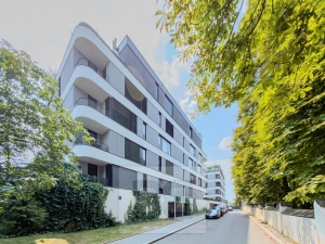 Pronájem garážového stání 12 m², Praha - Střešovice