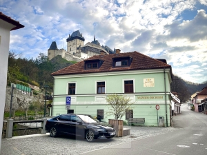 Pronájem bytu 1+kk pod hradem Karlštejn