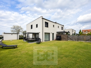 Pronájem rodinné domy 4+kk, 133 m² - Dobřejovice