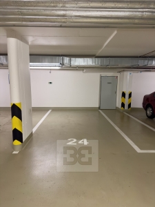 Pronájem garážového stání, 15 m² - Praha - Třebonice