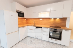 Rent flats 2+KT 39 m², Praha - Dejvice