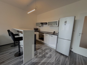Apartment for rent 2+Kk 52 m², Jinočany