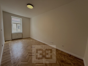 Pronájem bytu 2+kk 44 m², Praha - Smíchov