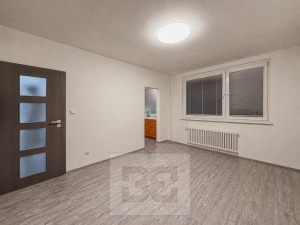 Pronájem bytu 1+kk 31 m², Praha - Háje