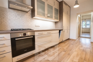 Pronájem bytu 2+1 58 m², Praha - Vršovice