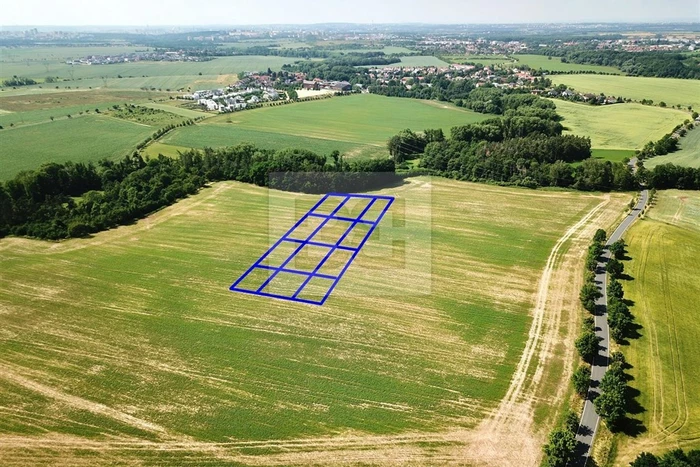 Agricultural land in the city district of Prague - Benice