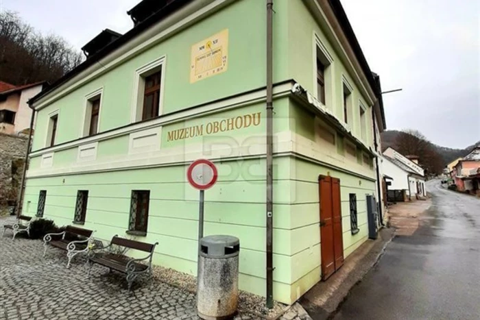 Pronájem bytu 1+kk pod hradem Karlštejn