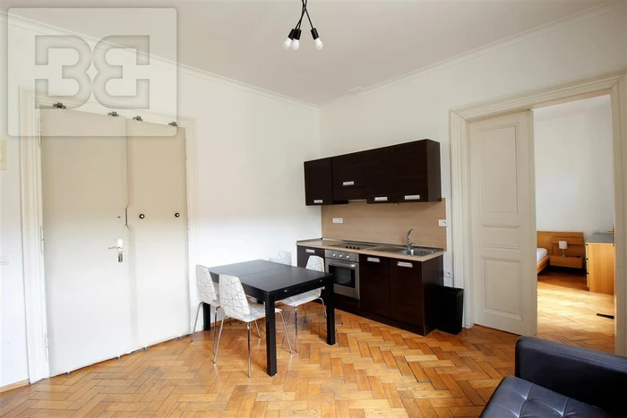 Pronájem bytu 2+kk 44 m²