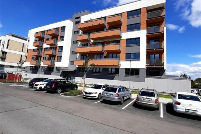 Pronájem bytu 1+KK s GS a sklepem v ceně