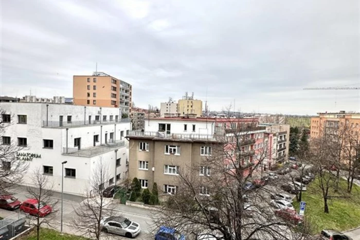 Renovated 2BED apartment in Prague 3 - Žižkov, street Koněvova