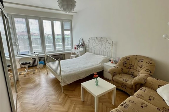 Pronájem slunného bytu 2+kk