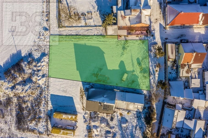 Sale of a building plot of 1,342 m²