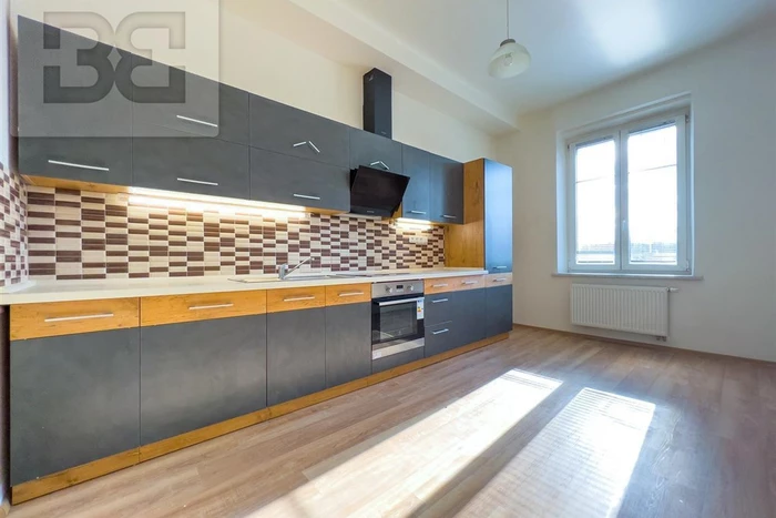 Nový byt 2+kk, 60 m² v centru Úval u Prahy.