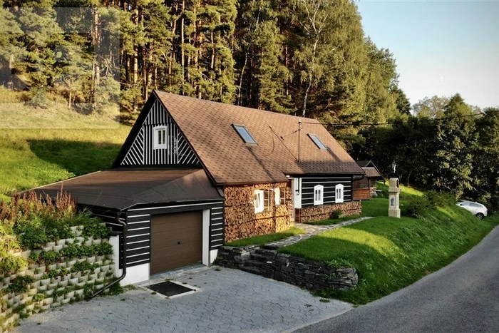 Renovated house in a quiet part of the village of Budíkov