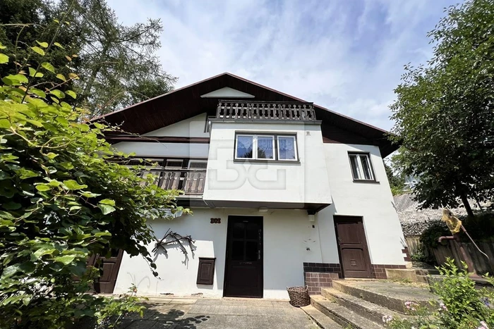 Rent of a family house 160 m², land 450 m² Pod Budíkov, Mnichovice